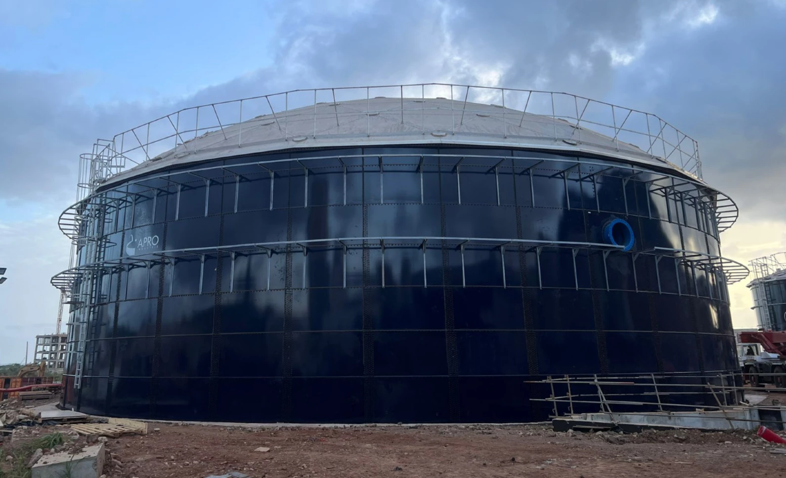 Tanque de agua tratada en Senegál