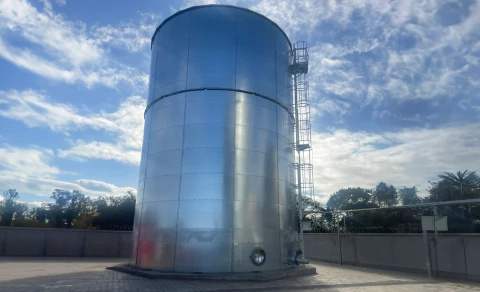 Tanque de agua de pozo en Guadalupe