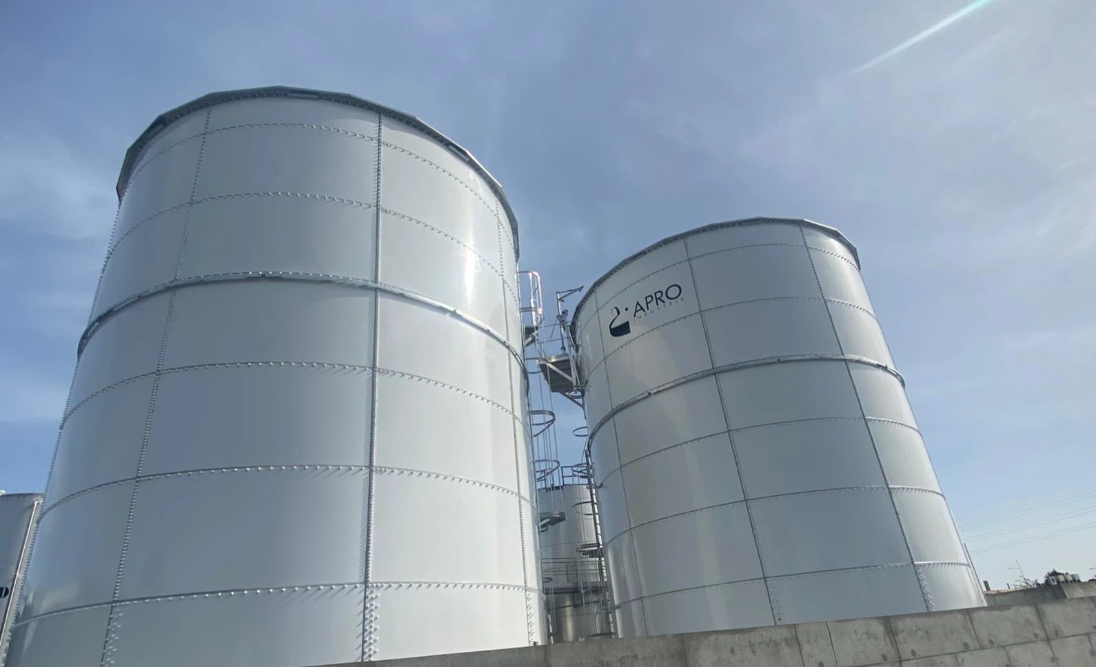 2 Tanques en acero vitrificado pintados (76)