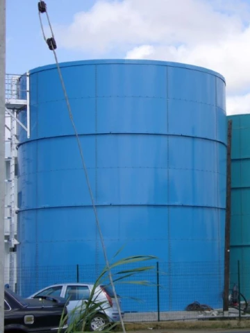 Tanque de agua desmineralizada-osmotizada