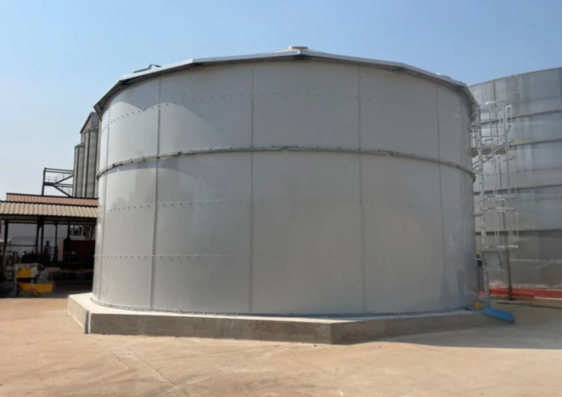 Almacenamiento de aguas de proceso