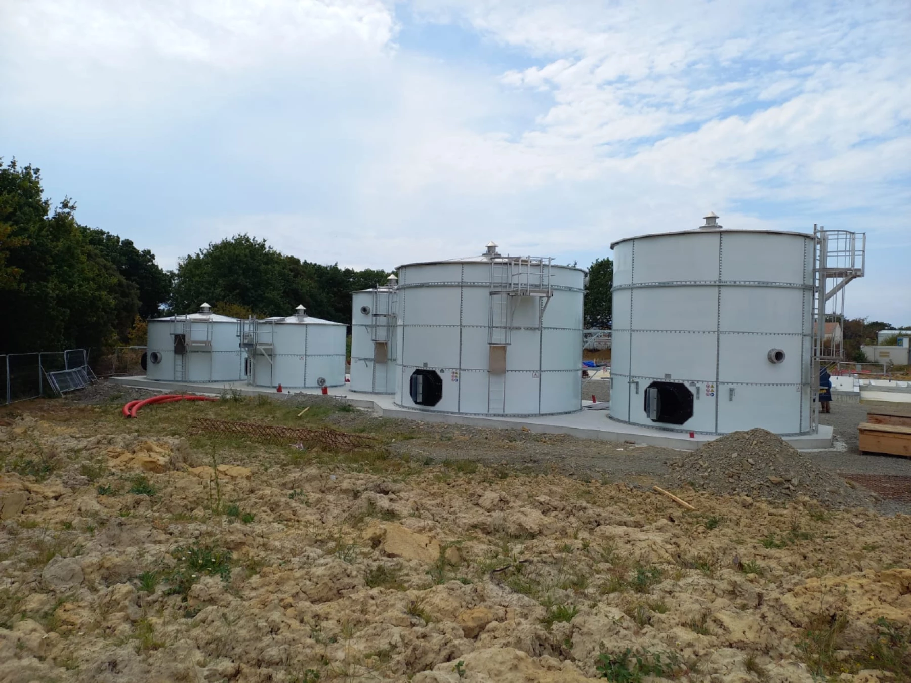 Almacenamiento de aguas de proceso