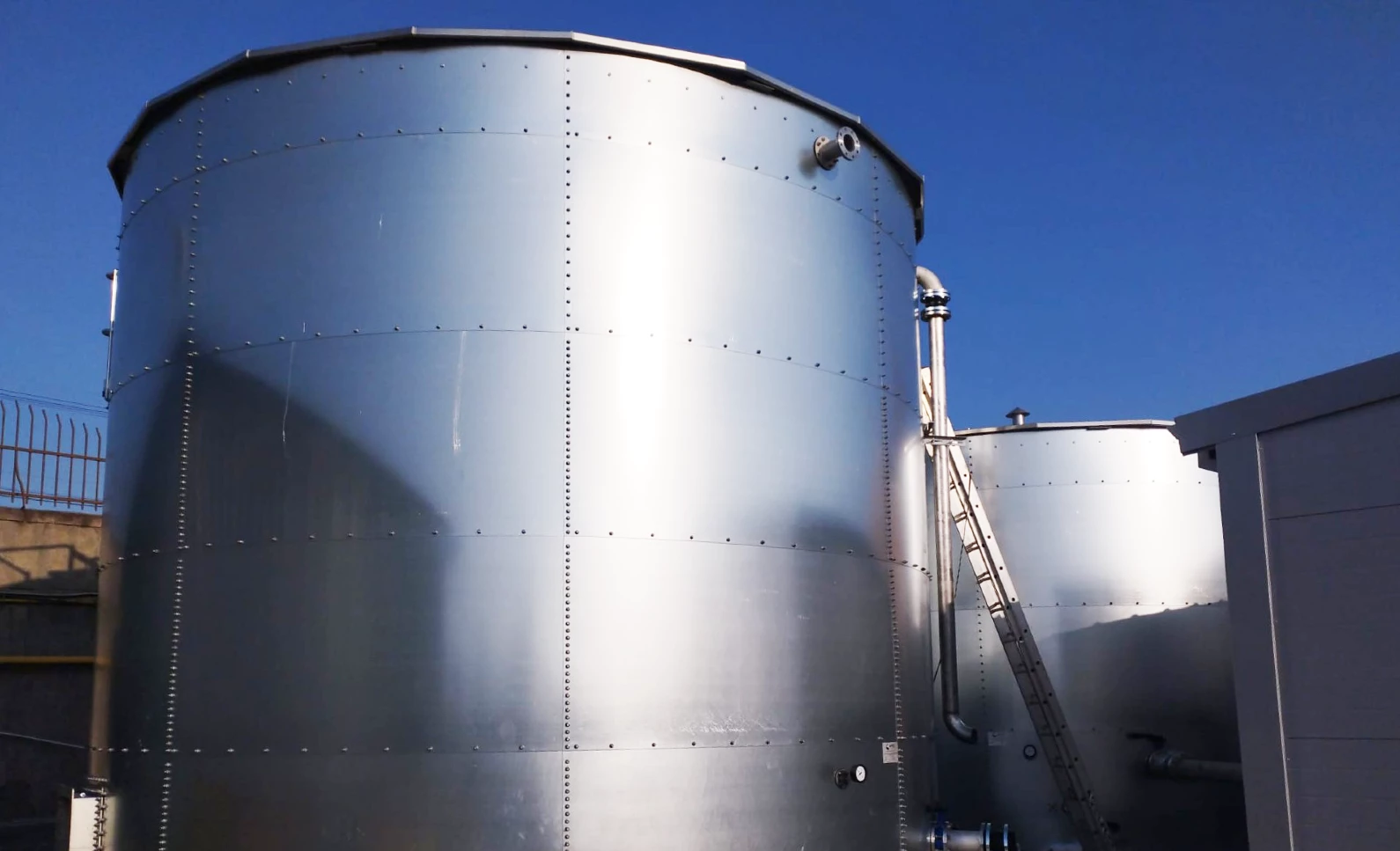 tanque de almacenamiento de agua alimentaria en Armenia